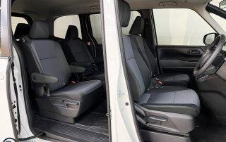 TOYOTA NOAH HYBRID