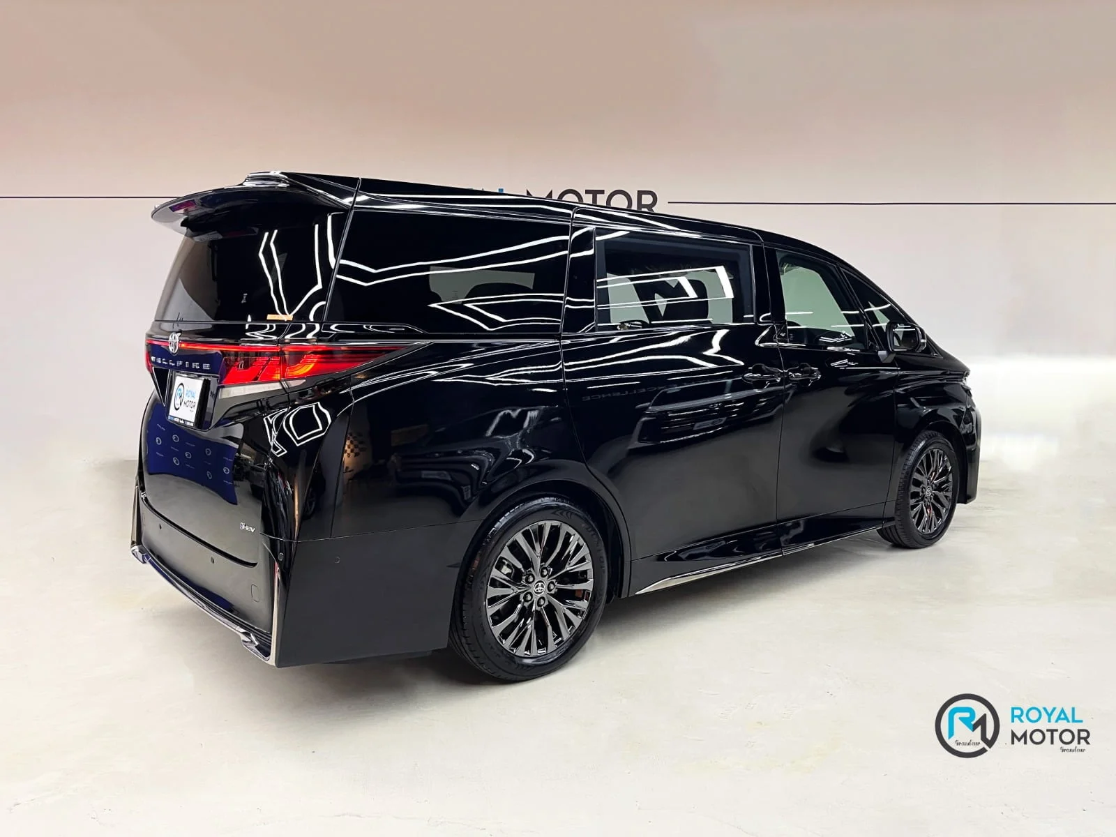 Toyota Vellfire 2023