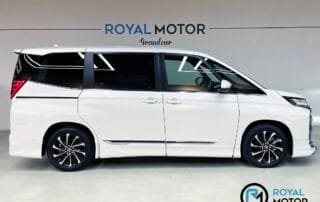 RMG Toyota Noah SZ