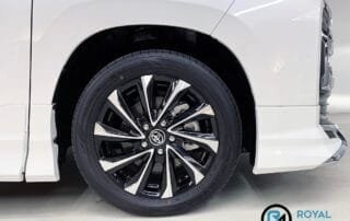 RMG Toyota Noah SZ