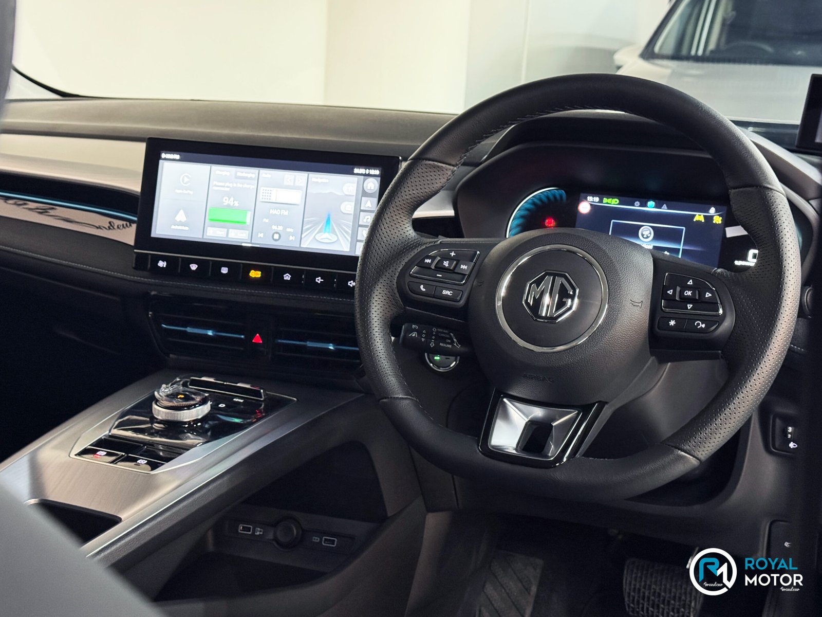 MG5 SW EV Luxury 14 MG5