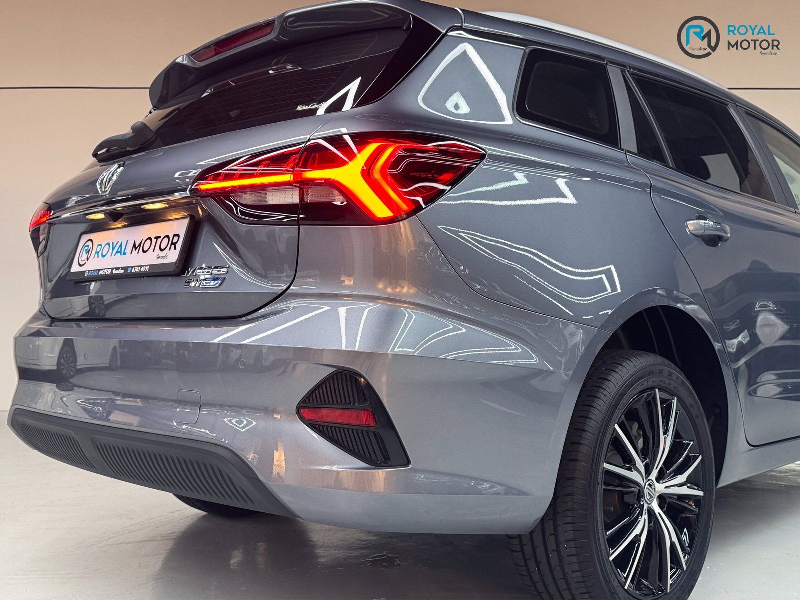 MG5 SW EV Luxury 17 MG5