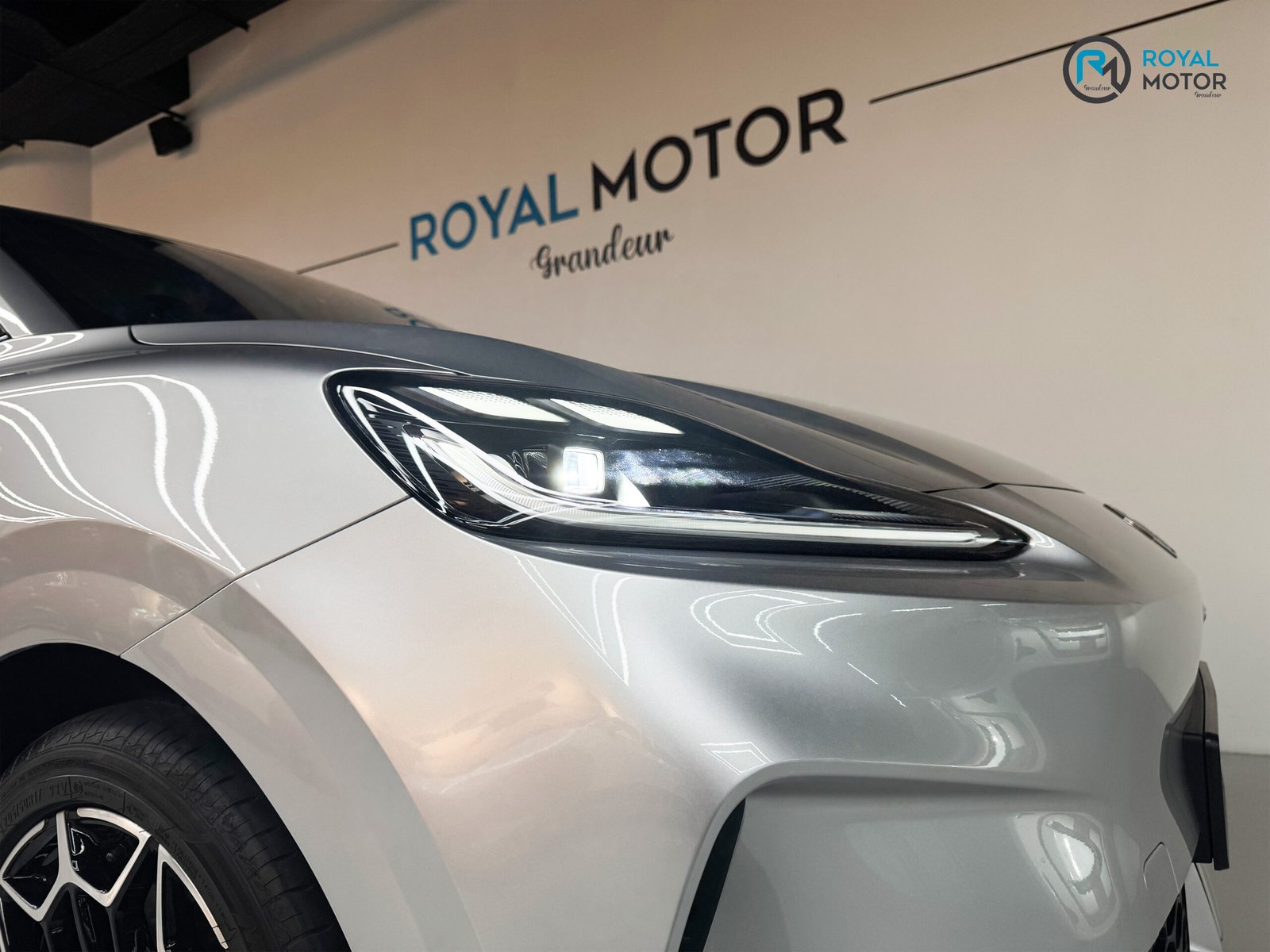 Royal Motor Grandeur – MG4 Urban EV (5) Royal Motor Grandeur - MG4 Urban EV