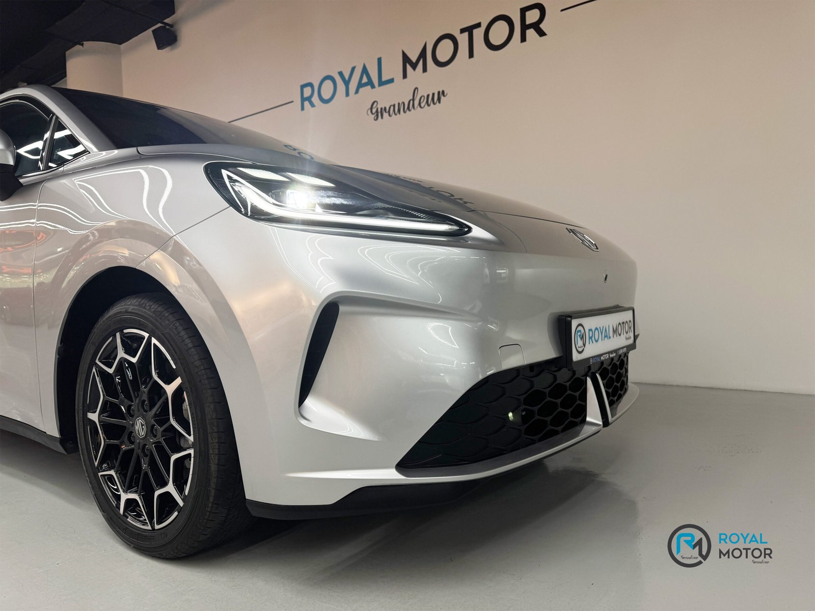 Royal Motor Grandeur – MG4 Urban EV (6) Royal Motor Grandeur - MG4 Urban EV