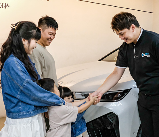 Royal Motor Grandeur,car dealer,car dealership,car dealer singapore,car