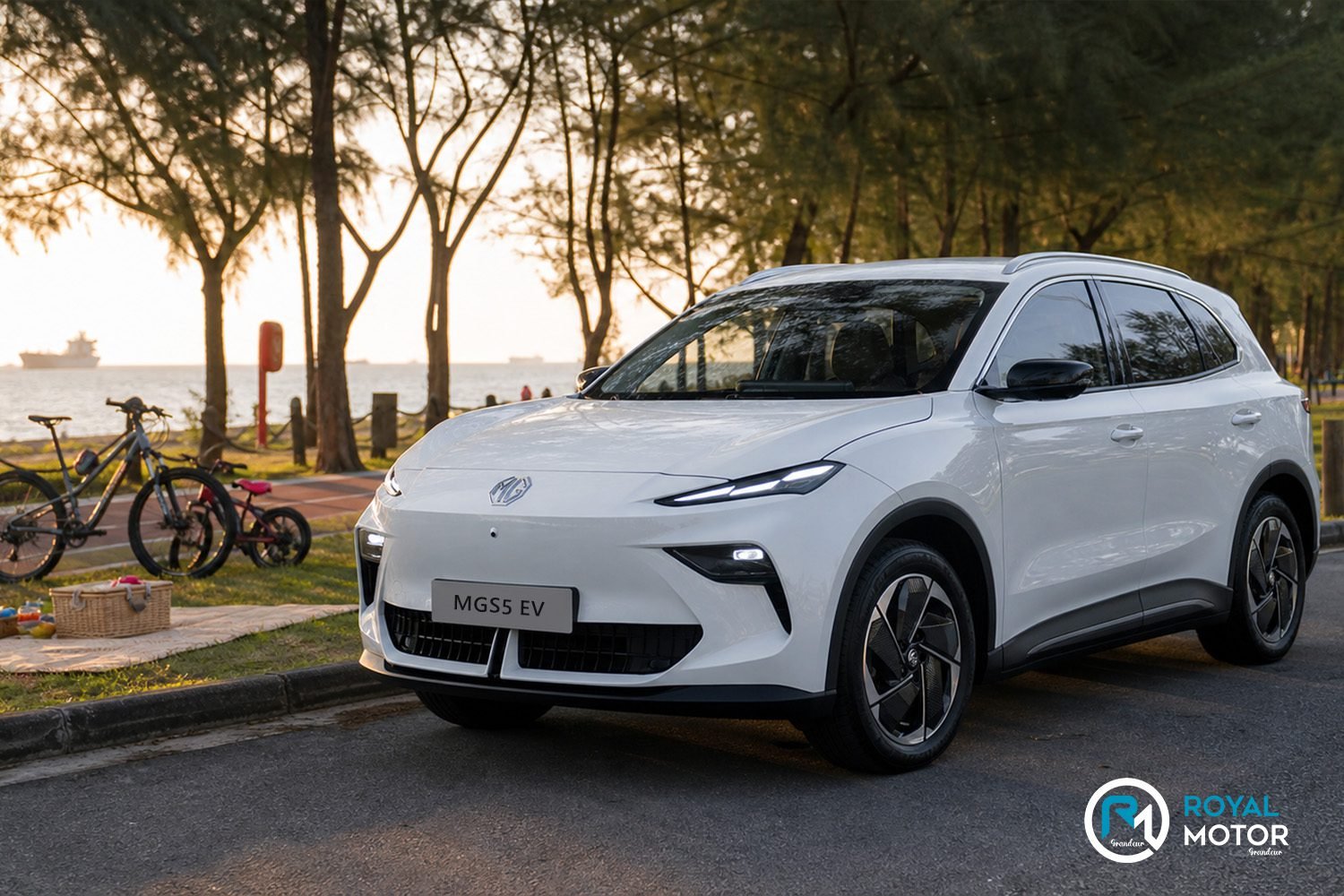 Best Electric SUV in Singapore for Families-MGS5 Top Car Dealers,Royal Motor Grandeur,honda,toyota,car promotion